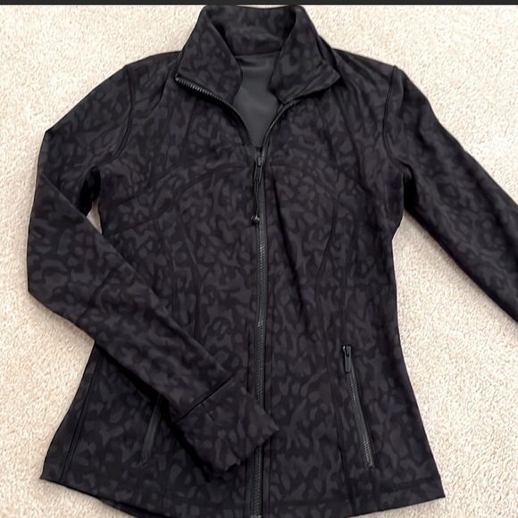 SOLD Lulu define jacket - Picture 1 of 3